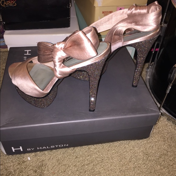 Heels - Picture 3 of 7